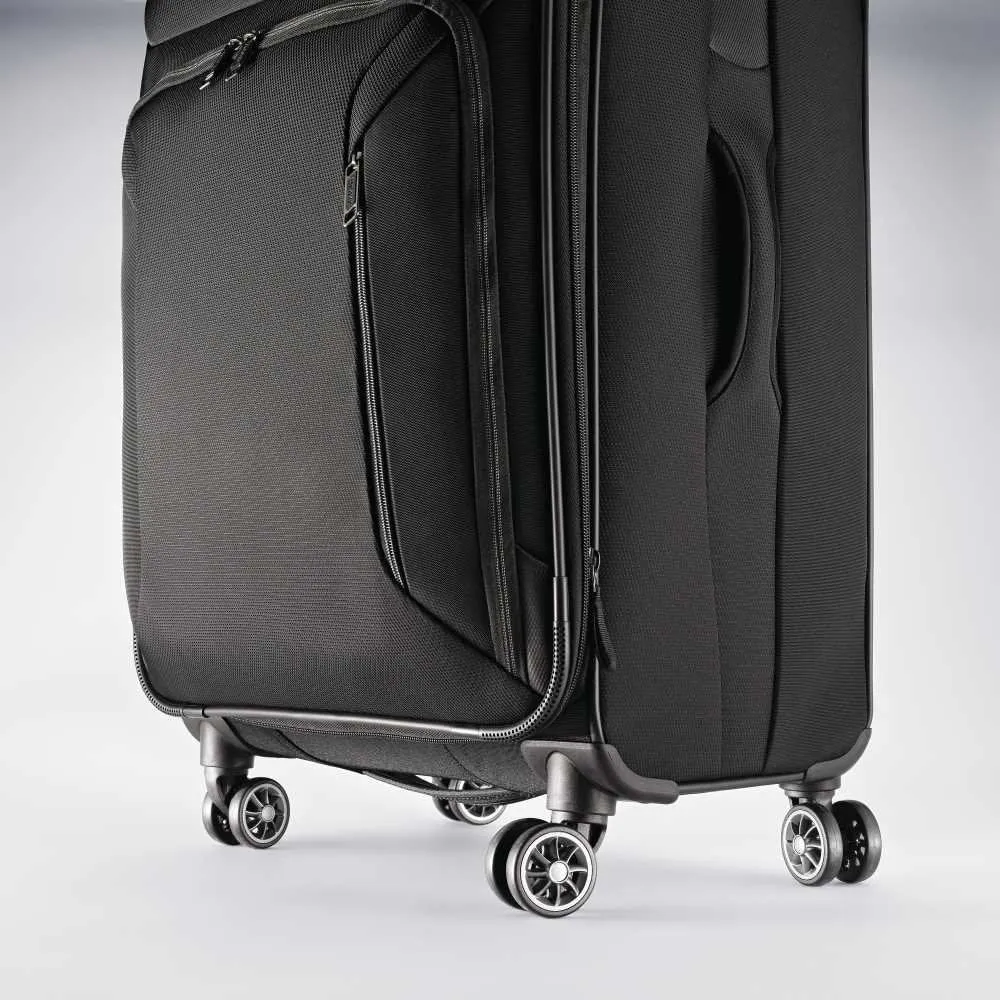 American Tourister Zoom 21" 4-Wheel Carry-On Luggage