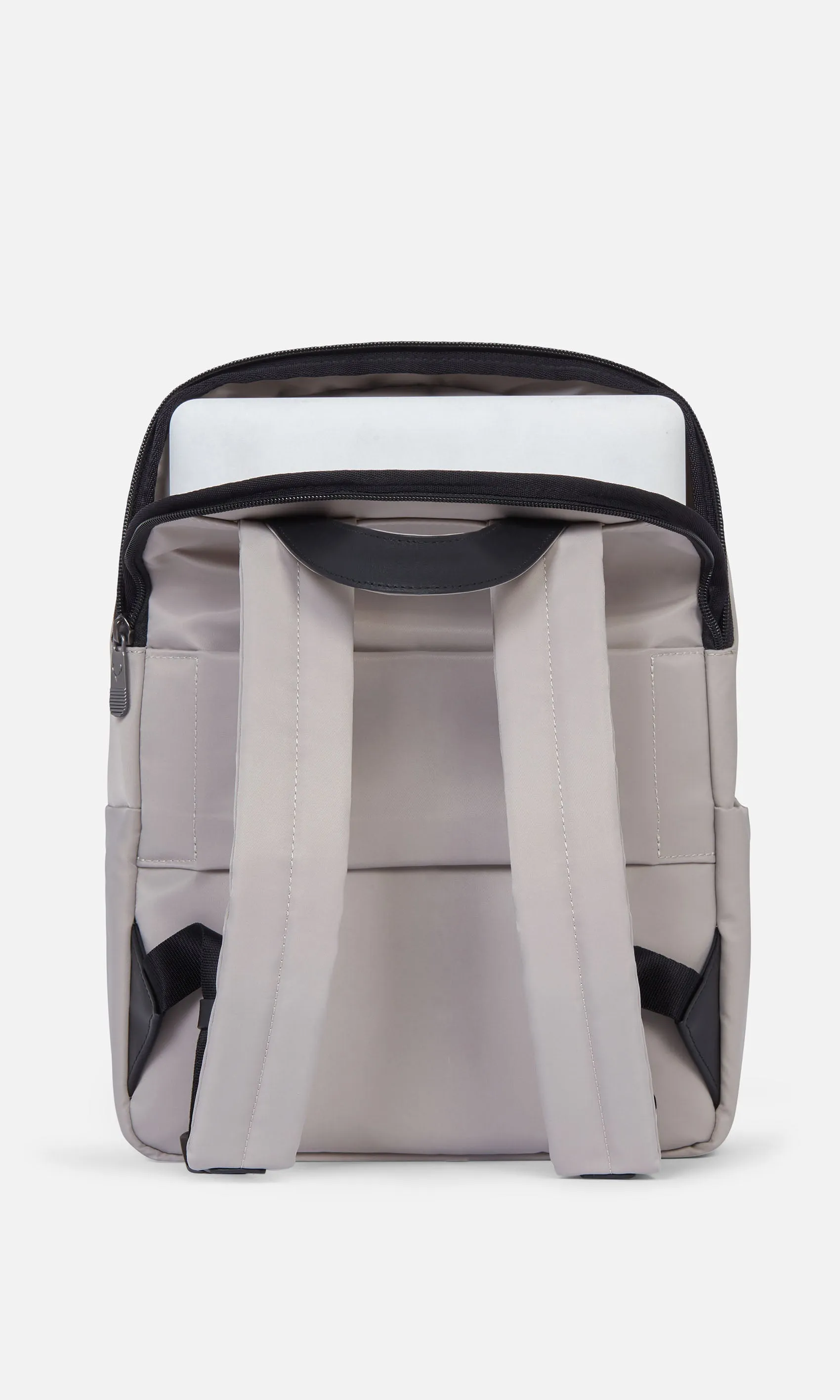 Chelsea Daypack in Taupe