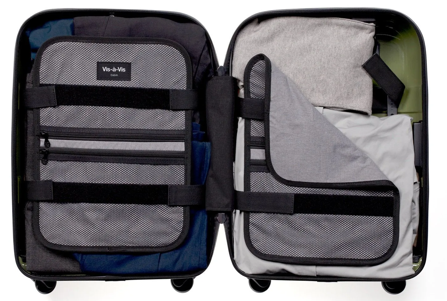 Crumpler Vis-a-Vis Cabin 22"(55cm) 4-Wheel Carry-On Luggage