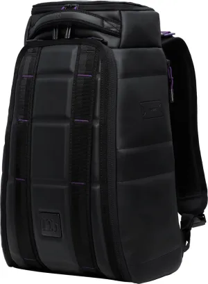 D_b_  Hugger 1st Generation Backpack 20L