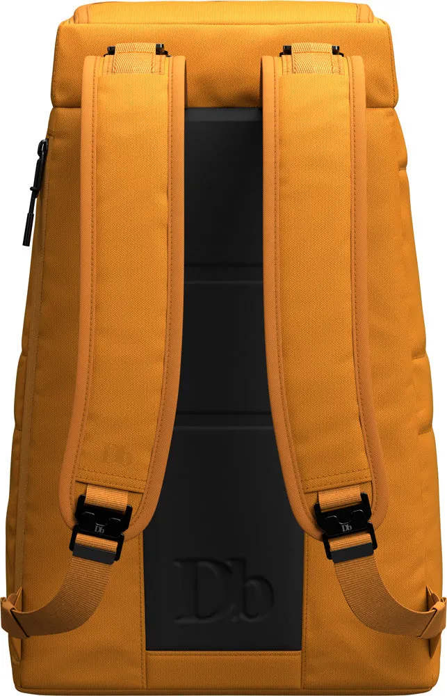 D_b_  Hugger 1st Generation Backpack 20L