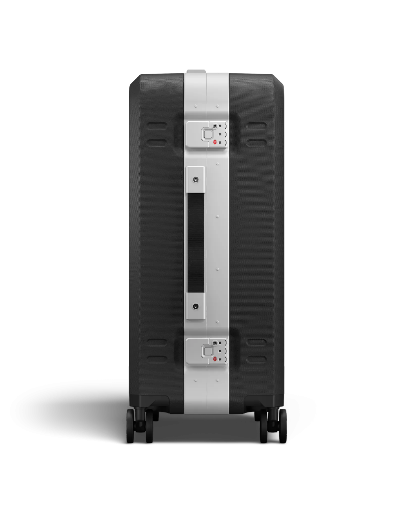 D_b_ Ramverk Pro Medium Check In Spinner Luggage