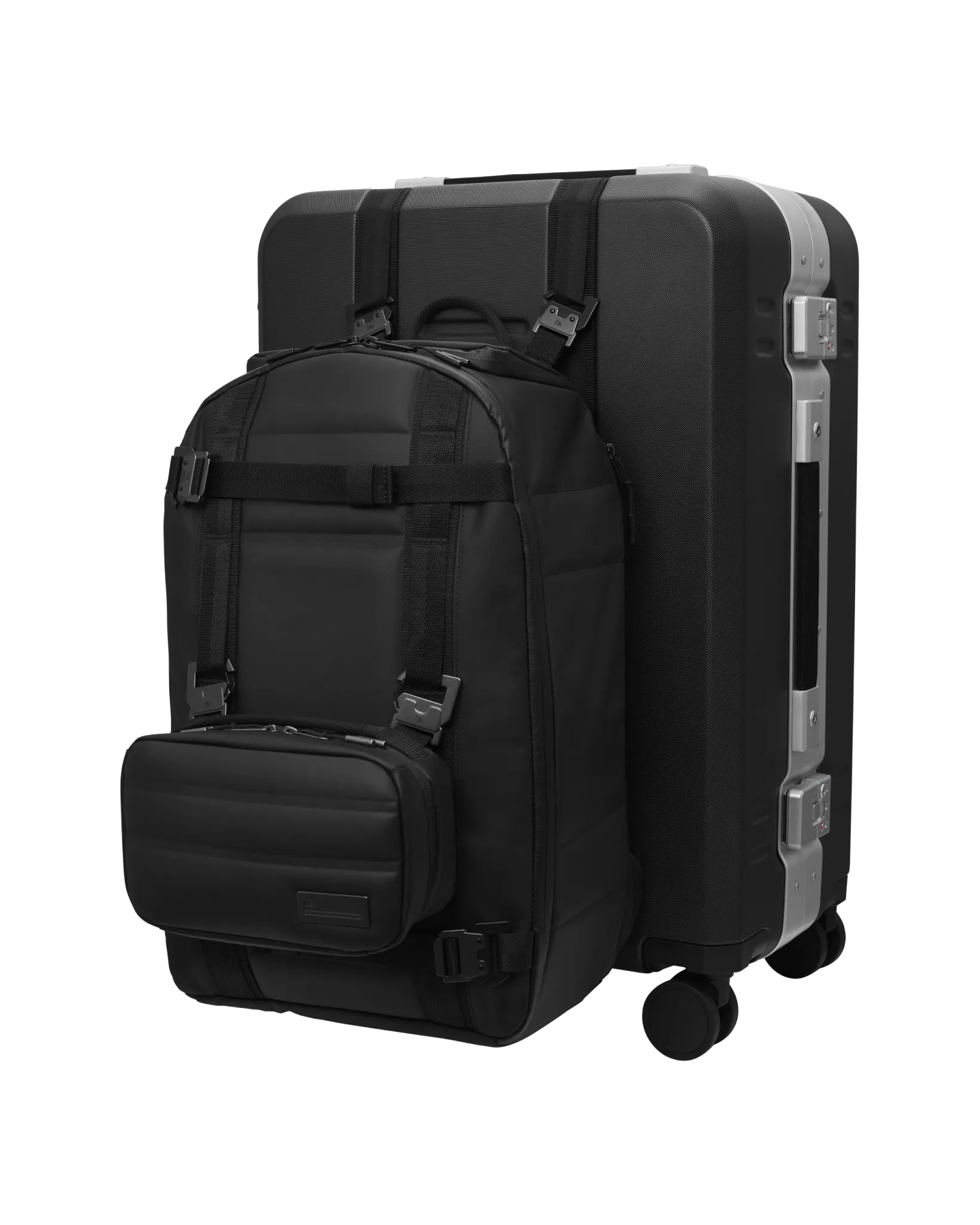 D_b_ Ramverk Pro Medium Check In Spinner Luggage