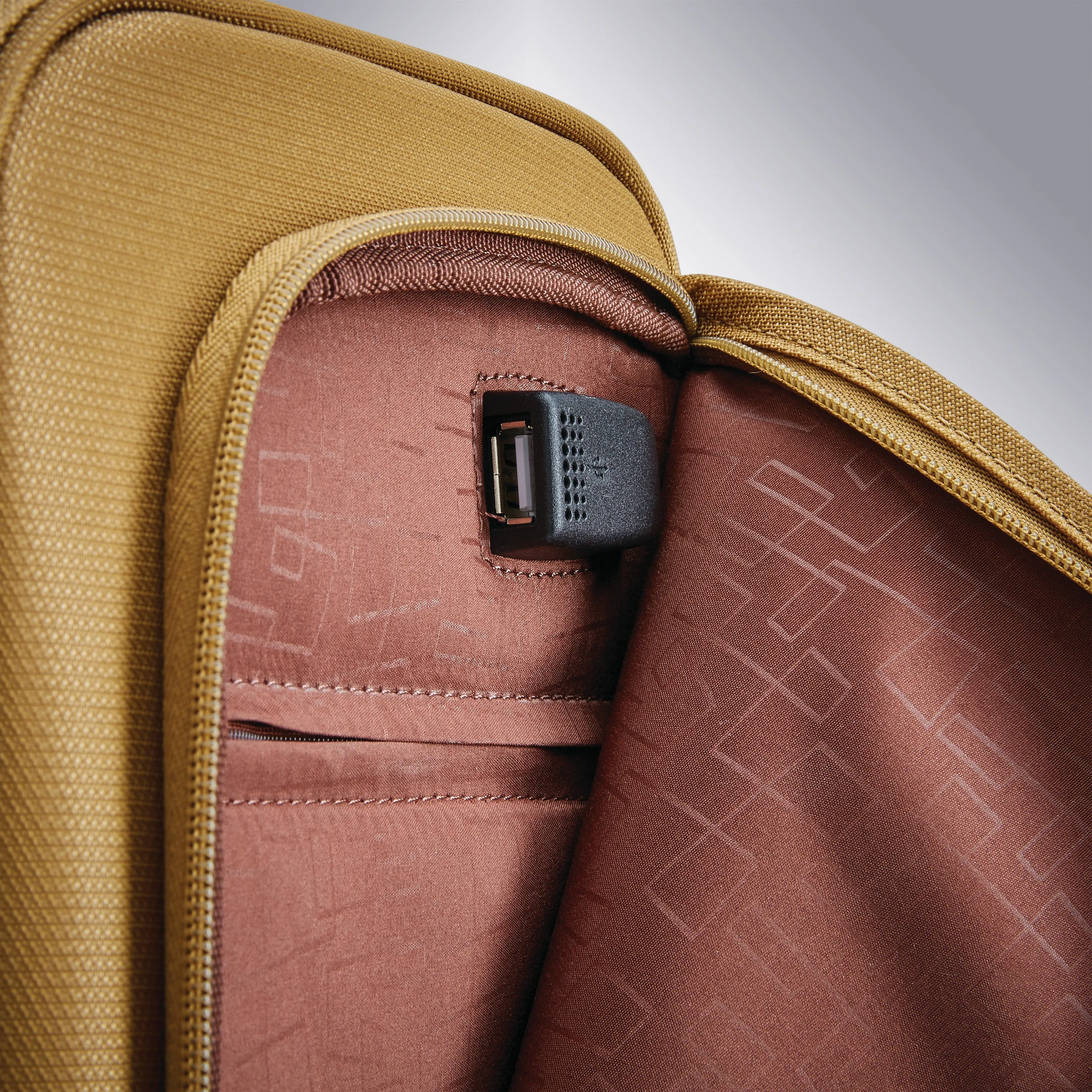 Hartmann Metropolitan 2 Underseat Carry On Spinner