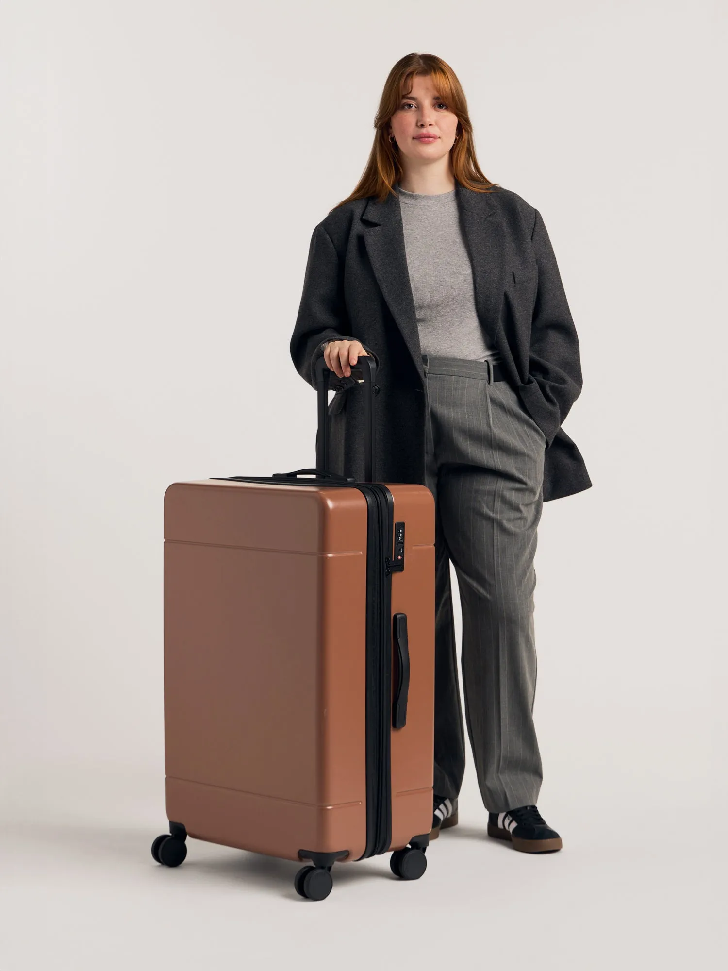 Hue Large Luggage
