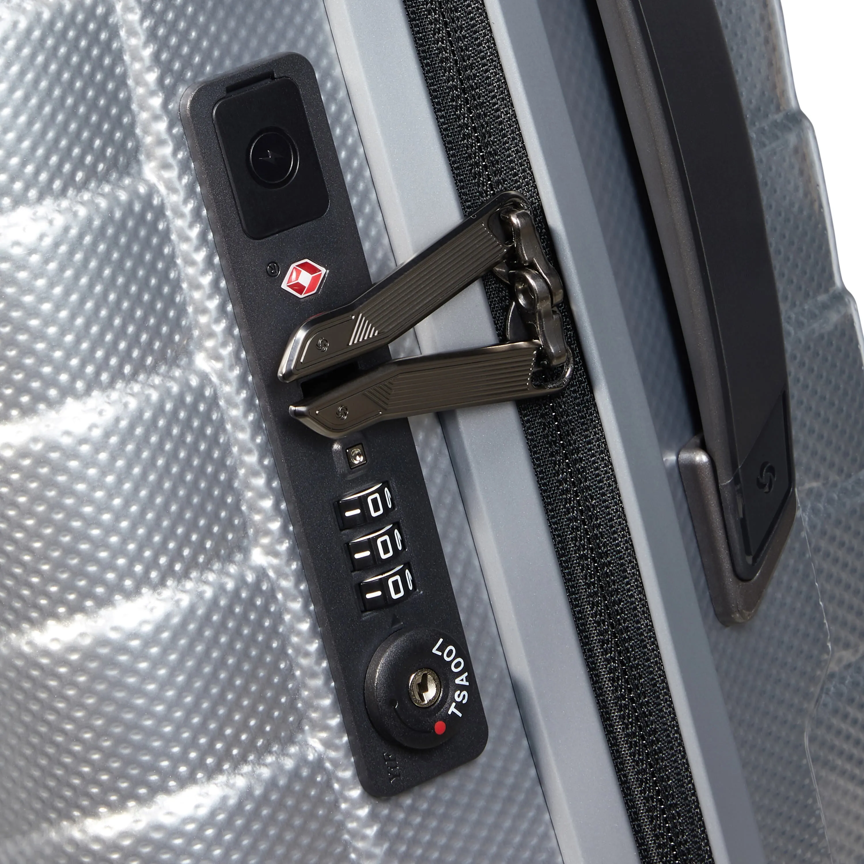 Proxis 22X14X9 Carry-On Spinner