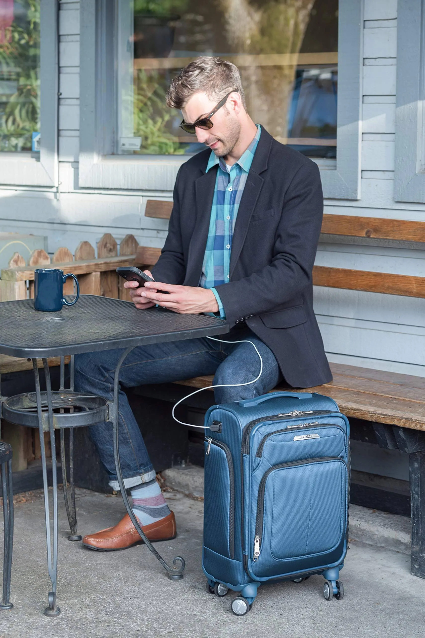 Samsonite SoLyte DLX 20" 4-Wheel Carry-On Luggage