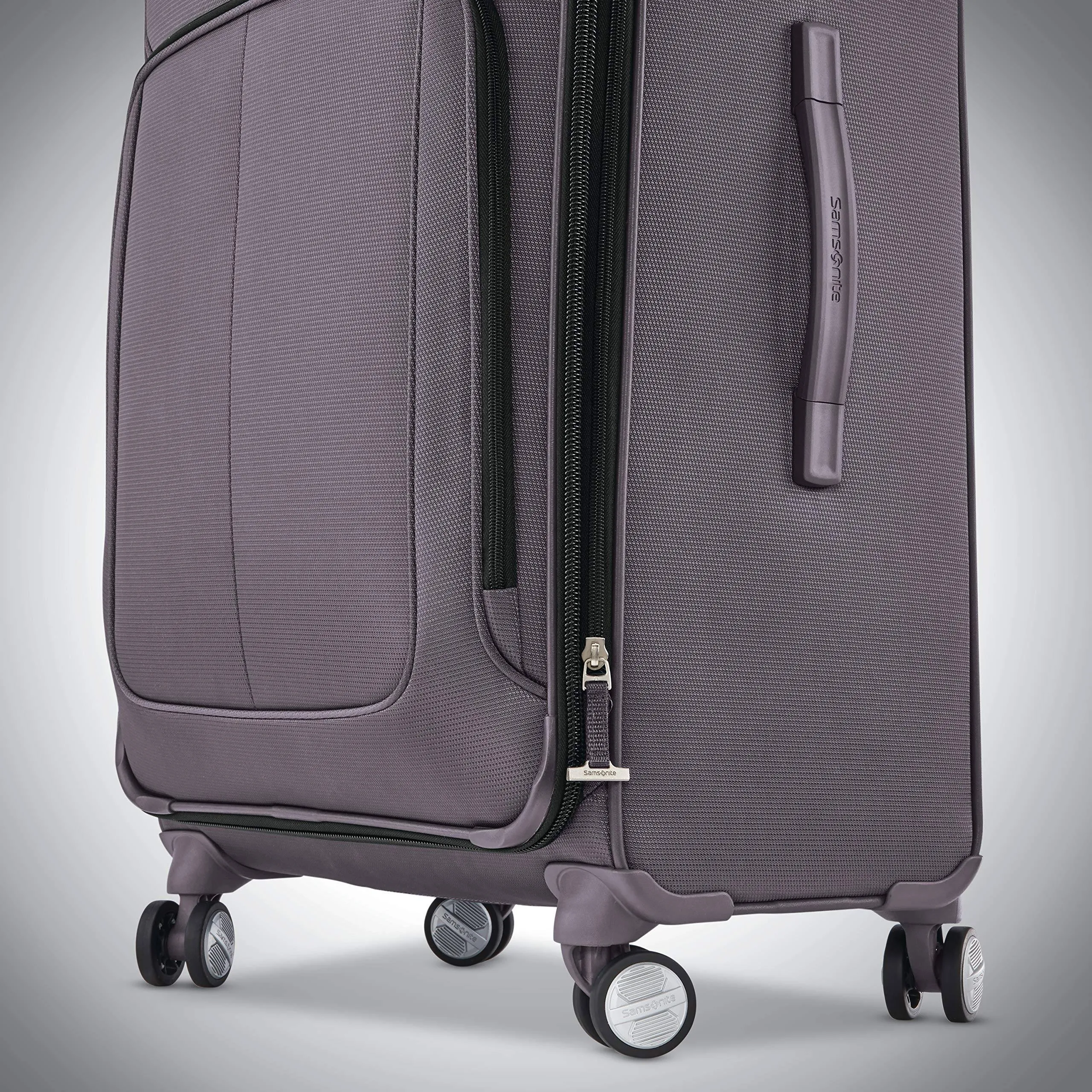 Samsonite SoLyte DLX 20" 4-Wheel Carry-On Luggage