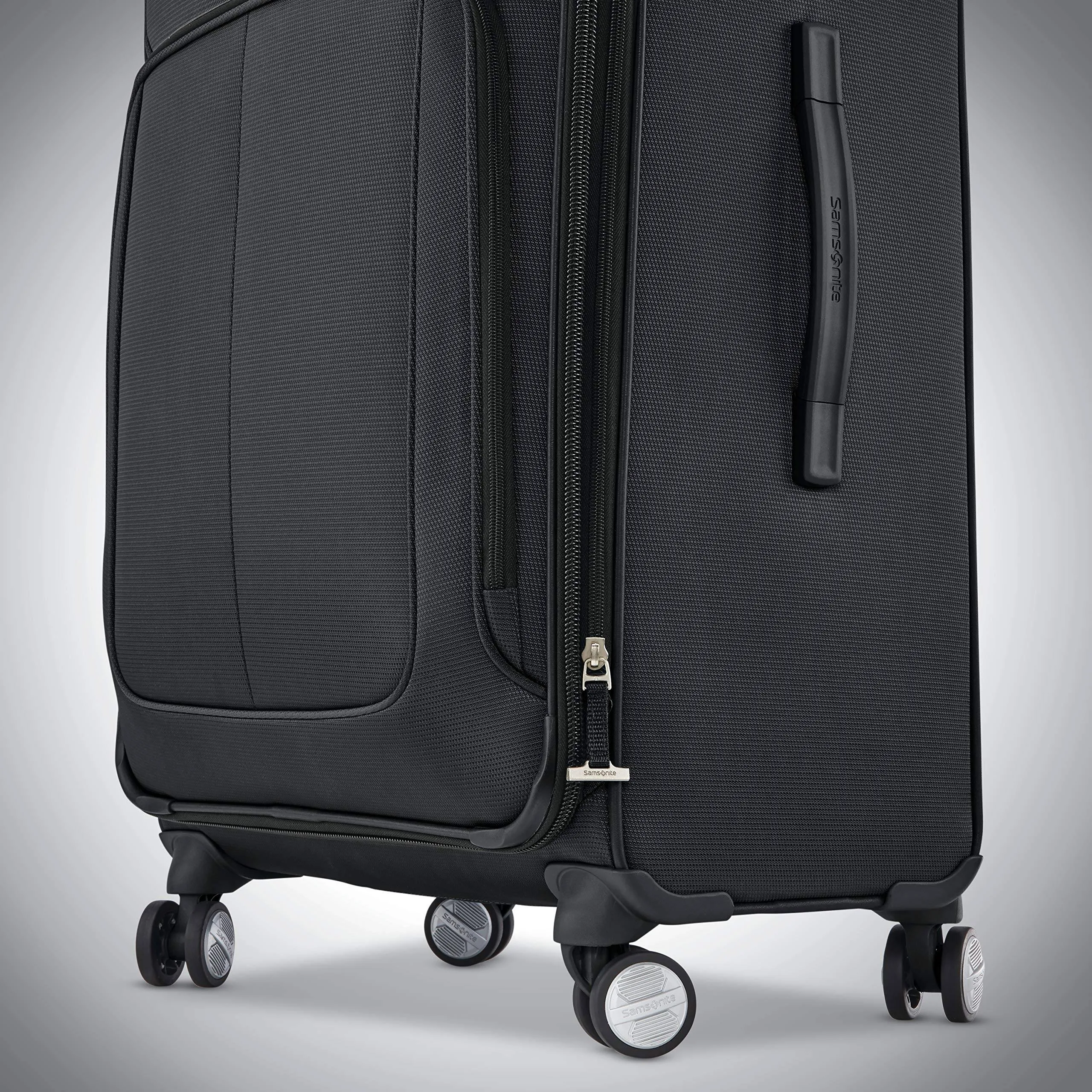 Samsonite SoLyte DLX 20" 4-Wheel Carry-On Luggage