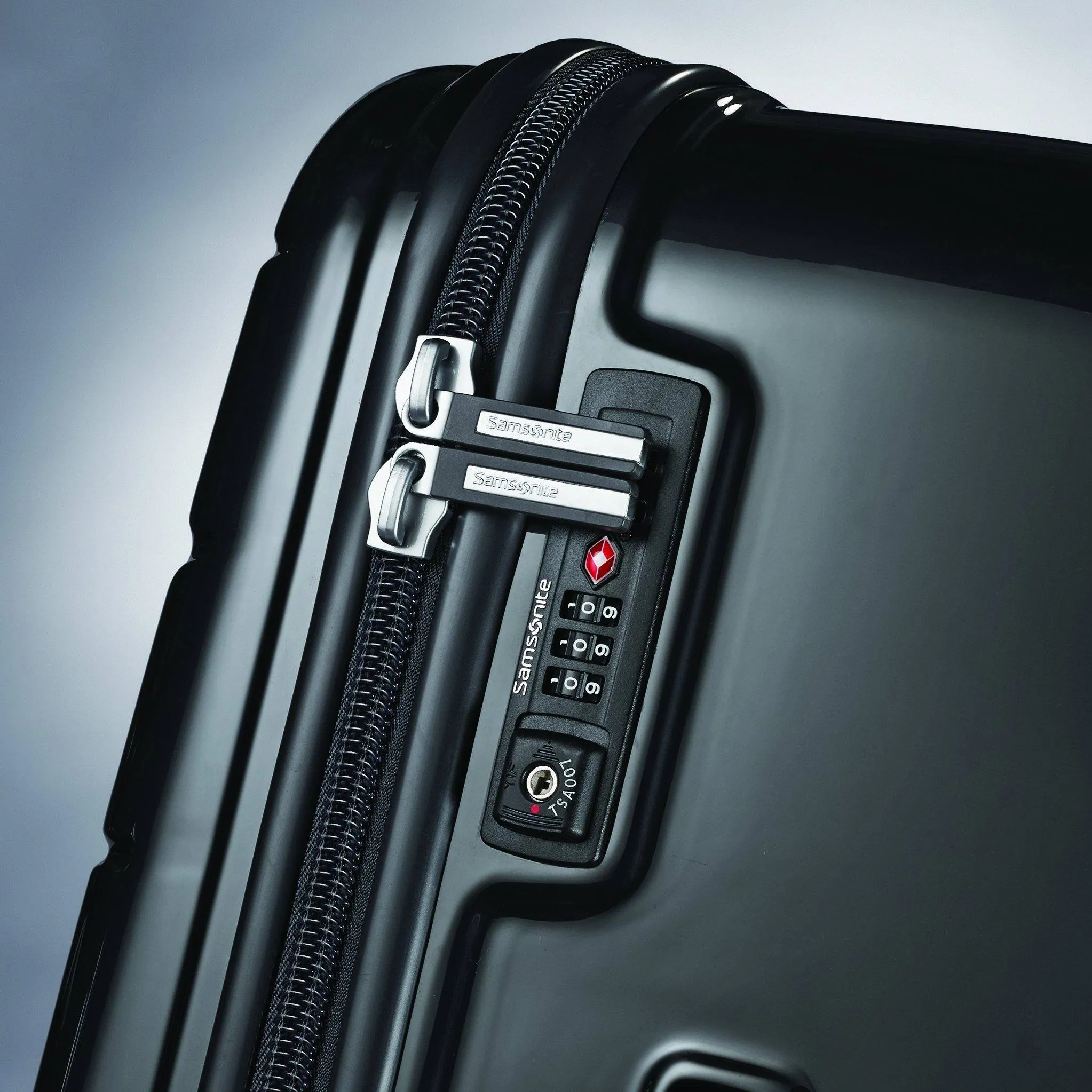Samsonite Sp Trunk Spinner 21
