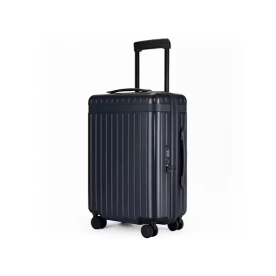 The Carry-On Zipped