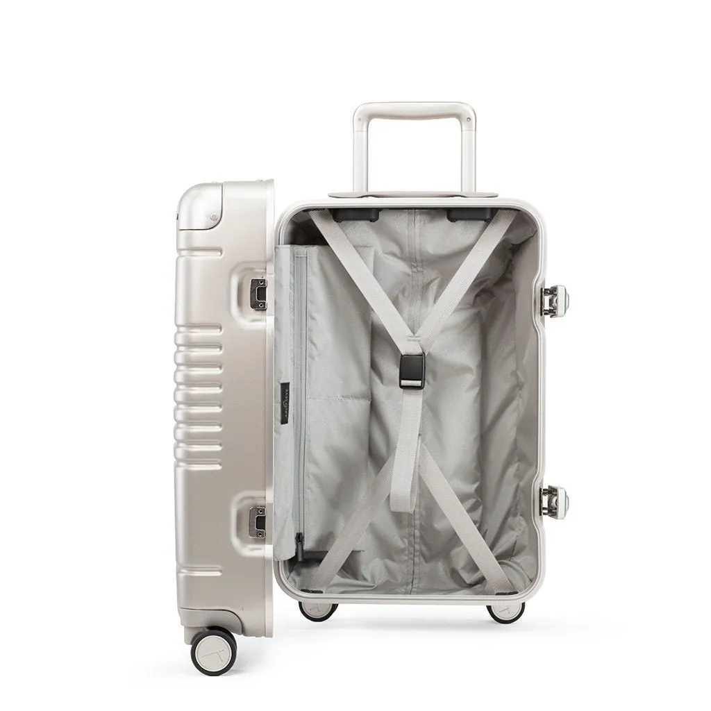 The Frame Carry-On