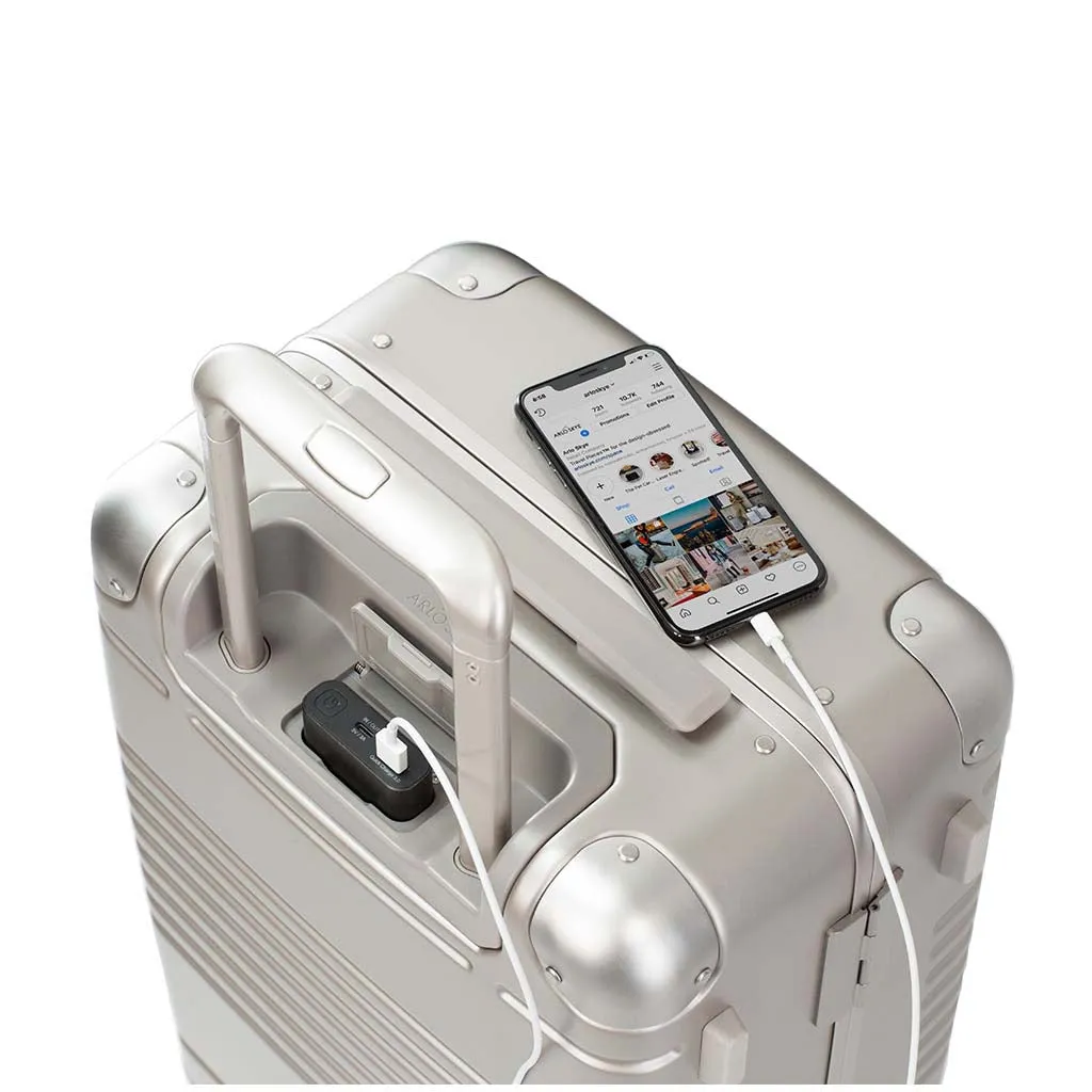 The Frame Carry-On