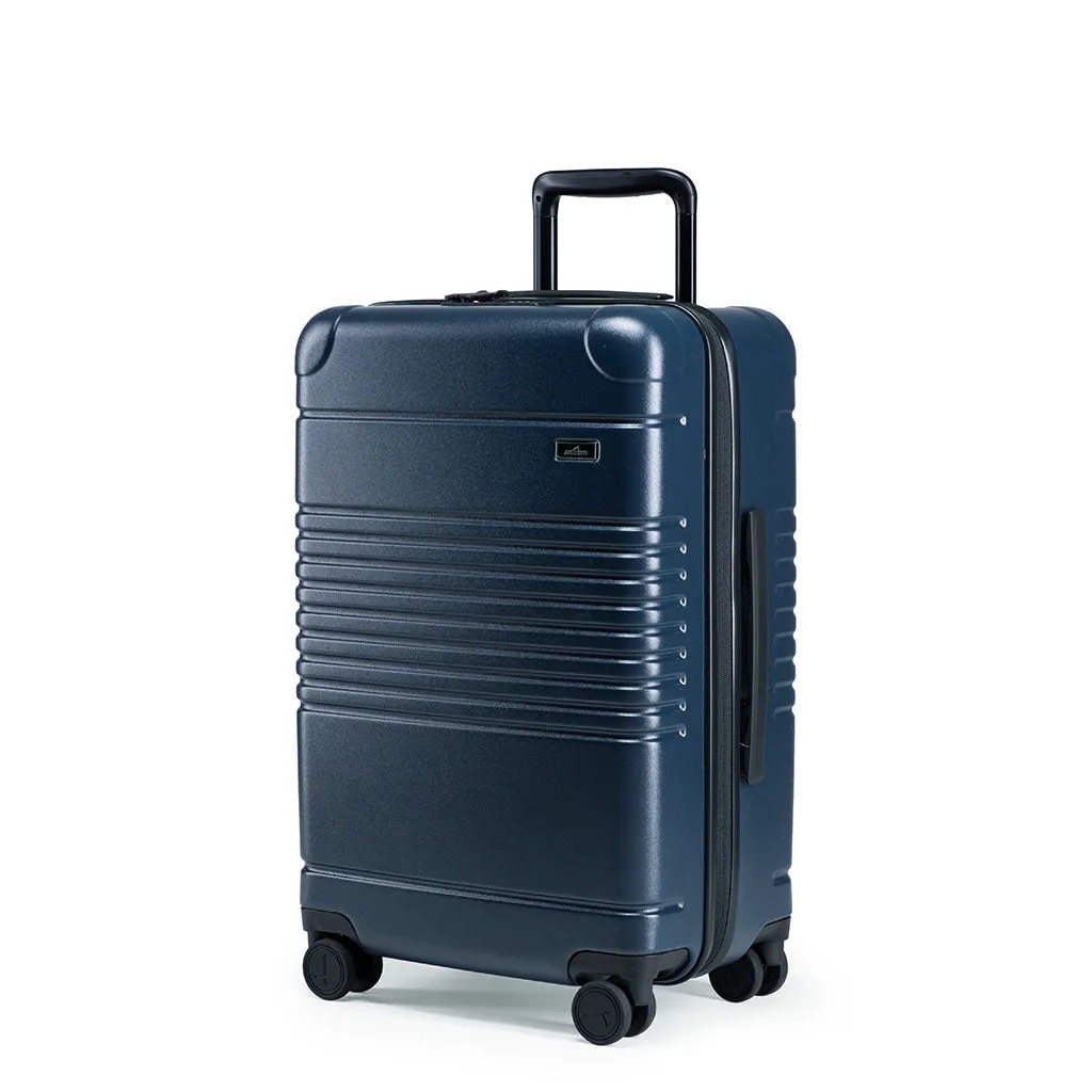 The Zipper Carry-On Max