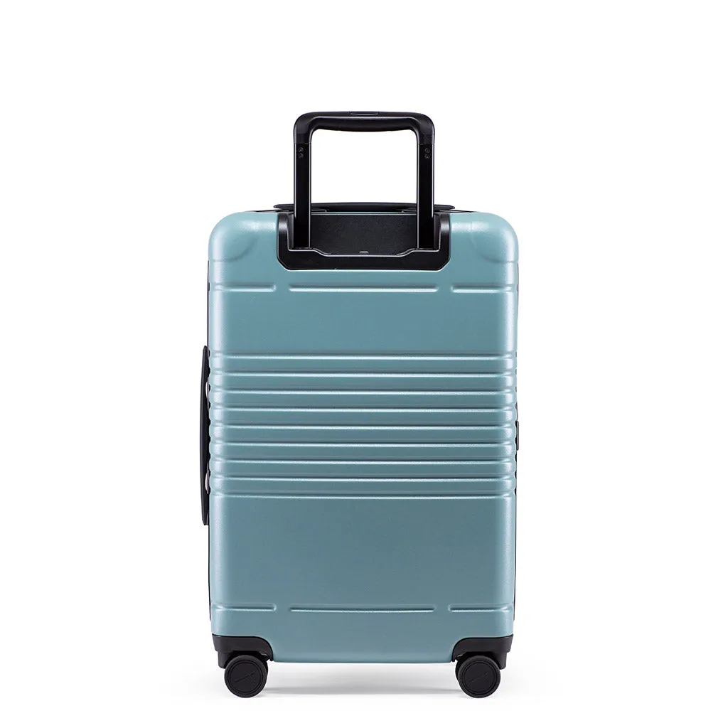 The Zipper Carry-On Max