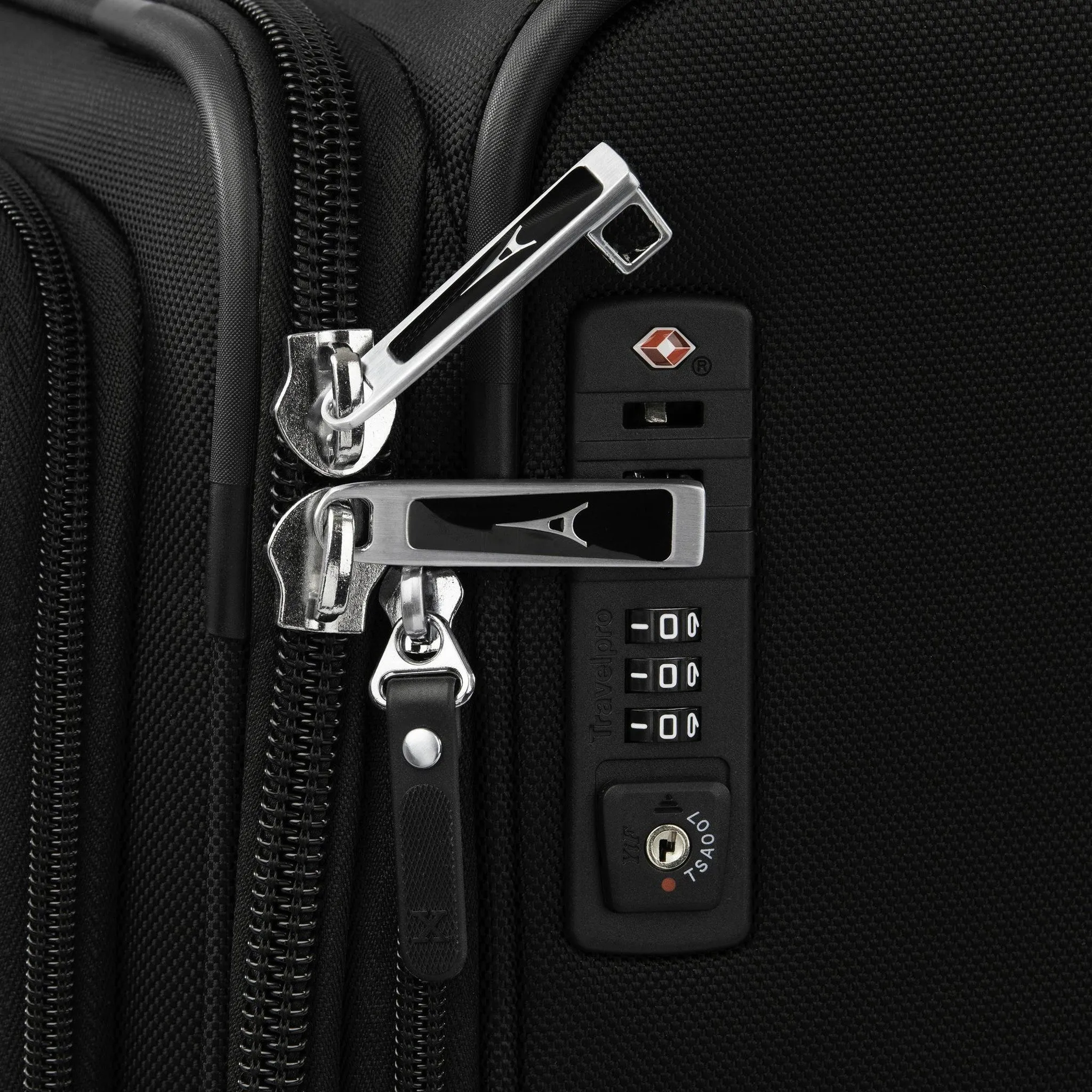 Travelpro Platinum Elite 25" Expandable Spinner