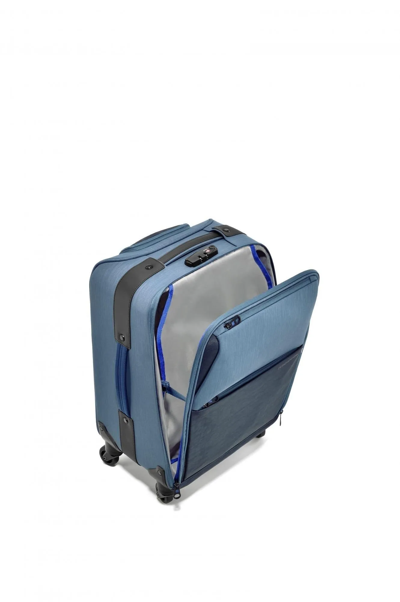 ZERO Halliburton Zero New York Greenwich 4-Wheeled Carry-On Spinner