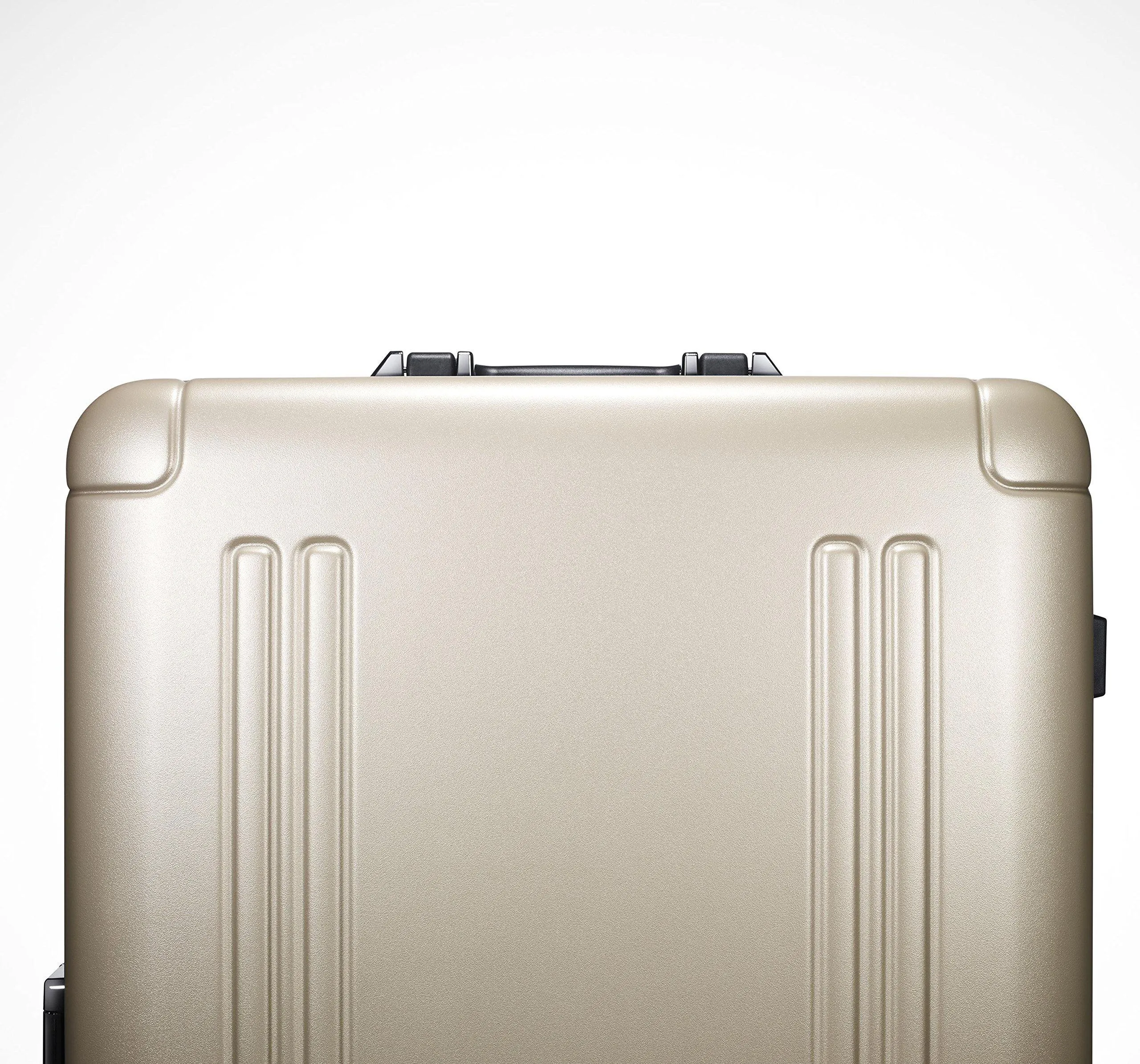 ZERO Halliburton Zro 20" International Carry-On 4-Wheel Spinner Zro20-Gm